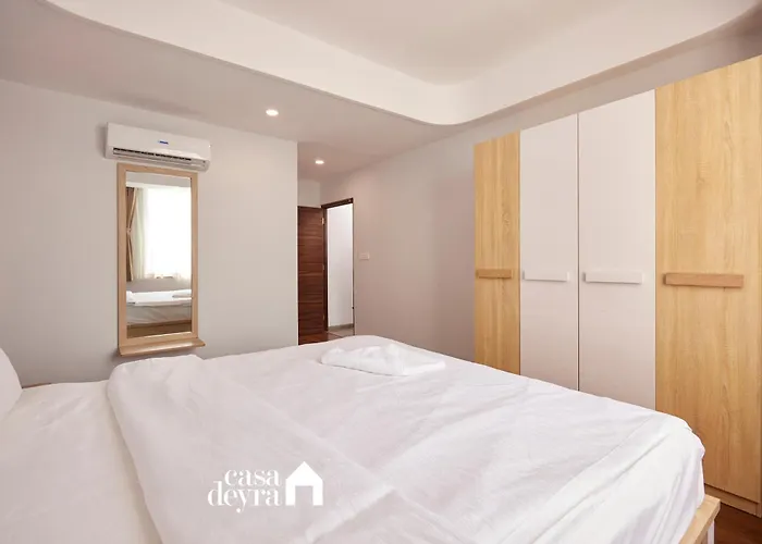 Primrose By Casa Deyra Apartment